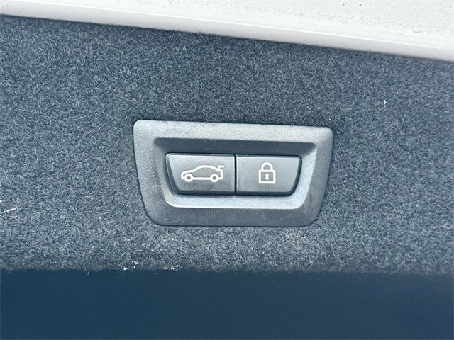 Used 2019 BMW 750i xDrive w/ Executive Package image 19