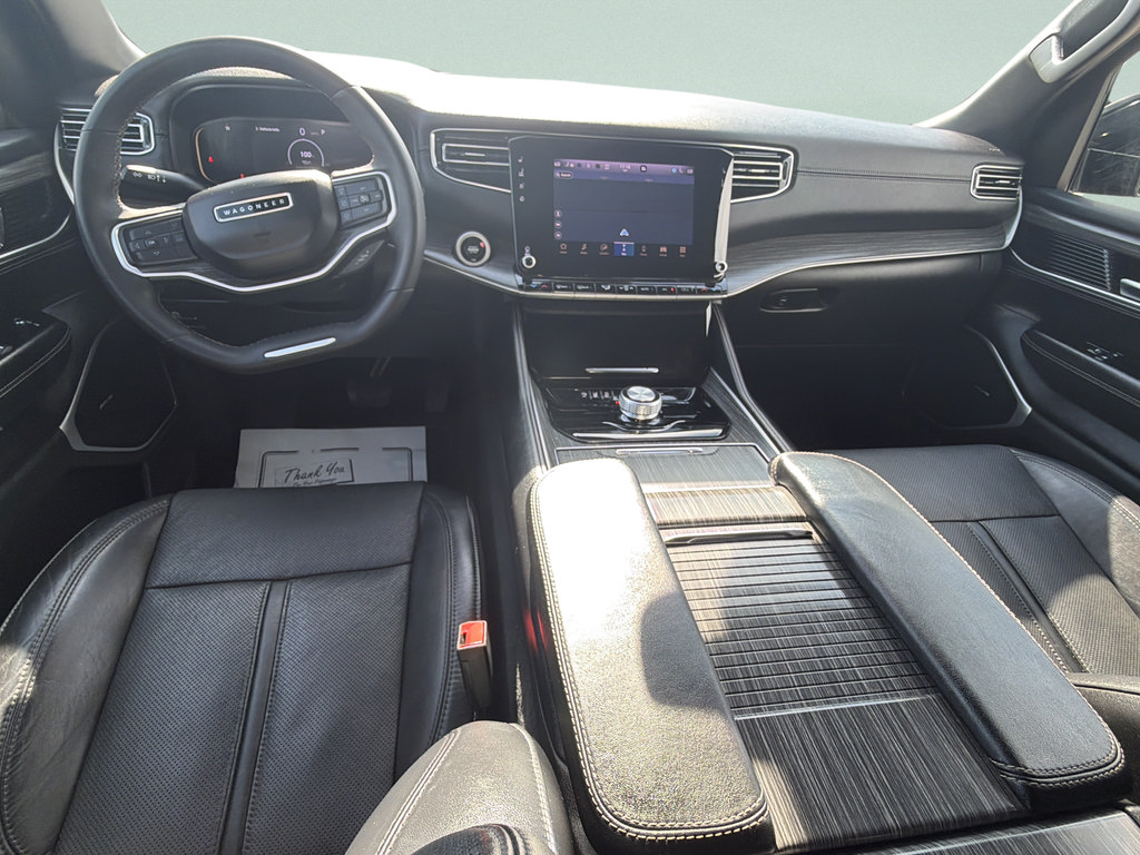 Used 2024 Jeep Wagoneer L Series II RWD image 15