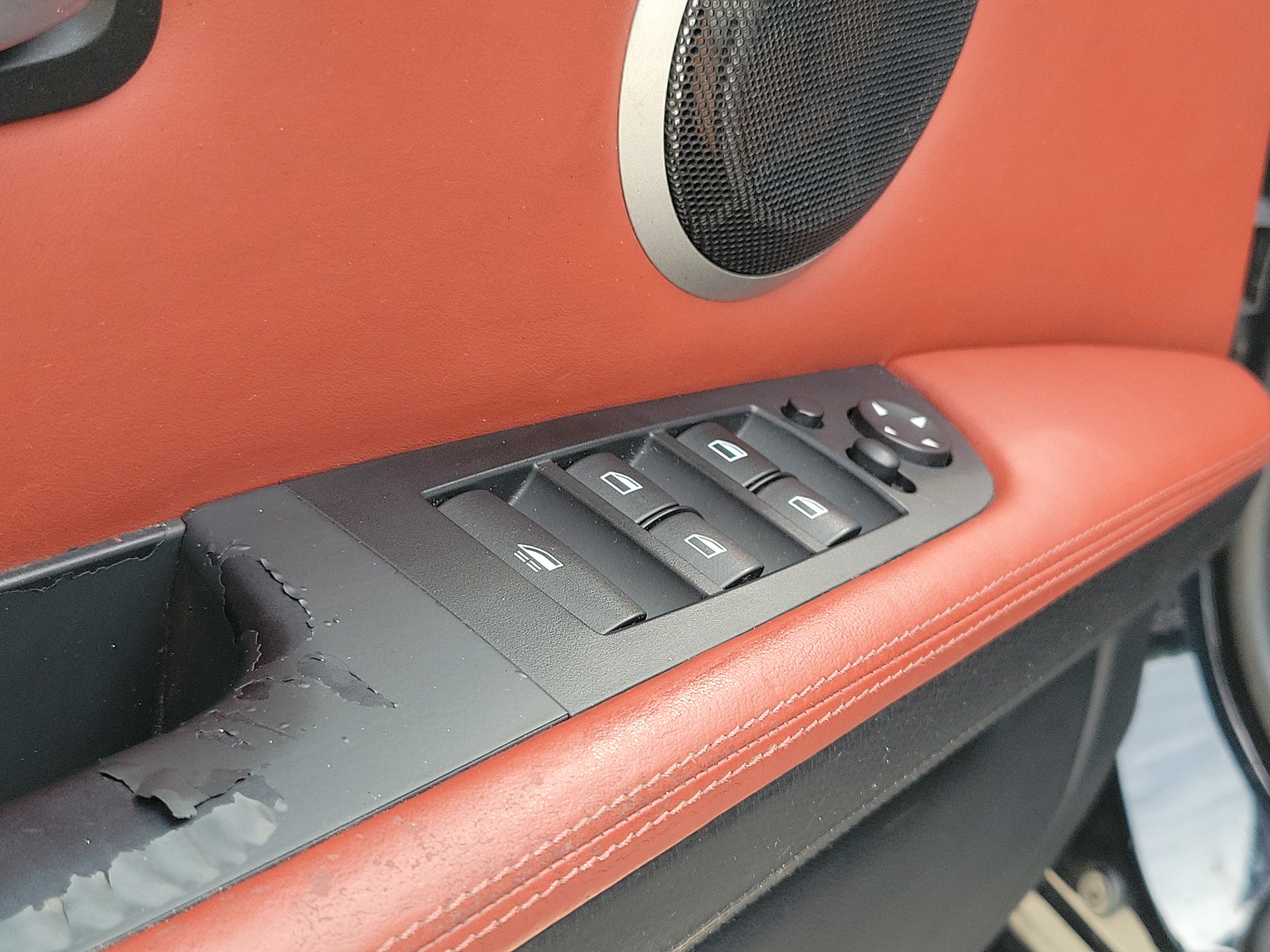 Used 2011 BMW M3 Convertible RWD image 16