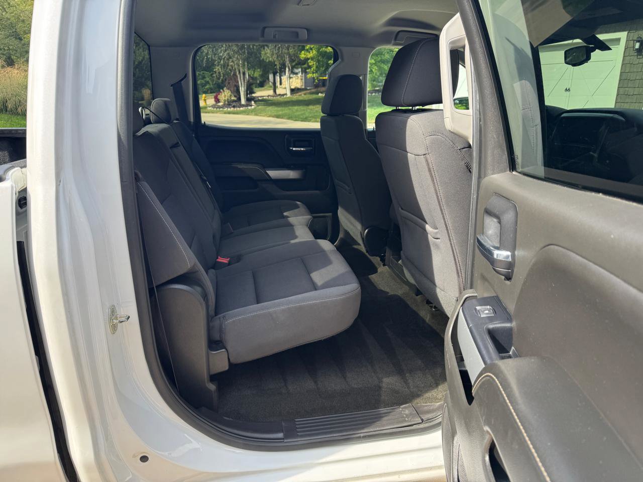 Used 2018 Chevrolet Silverado 1500 LT w/ All Star Edition AWD/4WD image 19