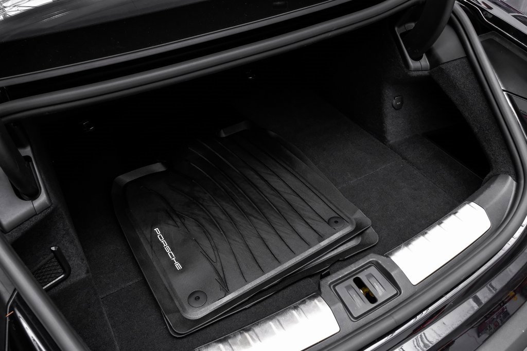 Used 2023 Porsche Taycan w/ Premium Package image 60