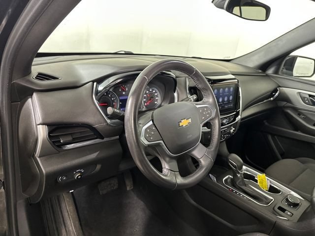 Used 2022 Chevrolet Traverse LT FWD image 13