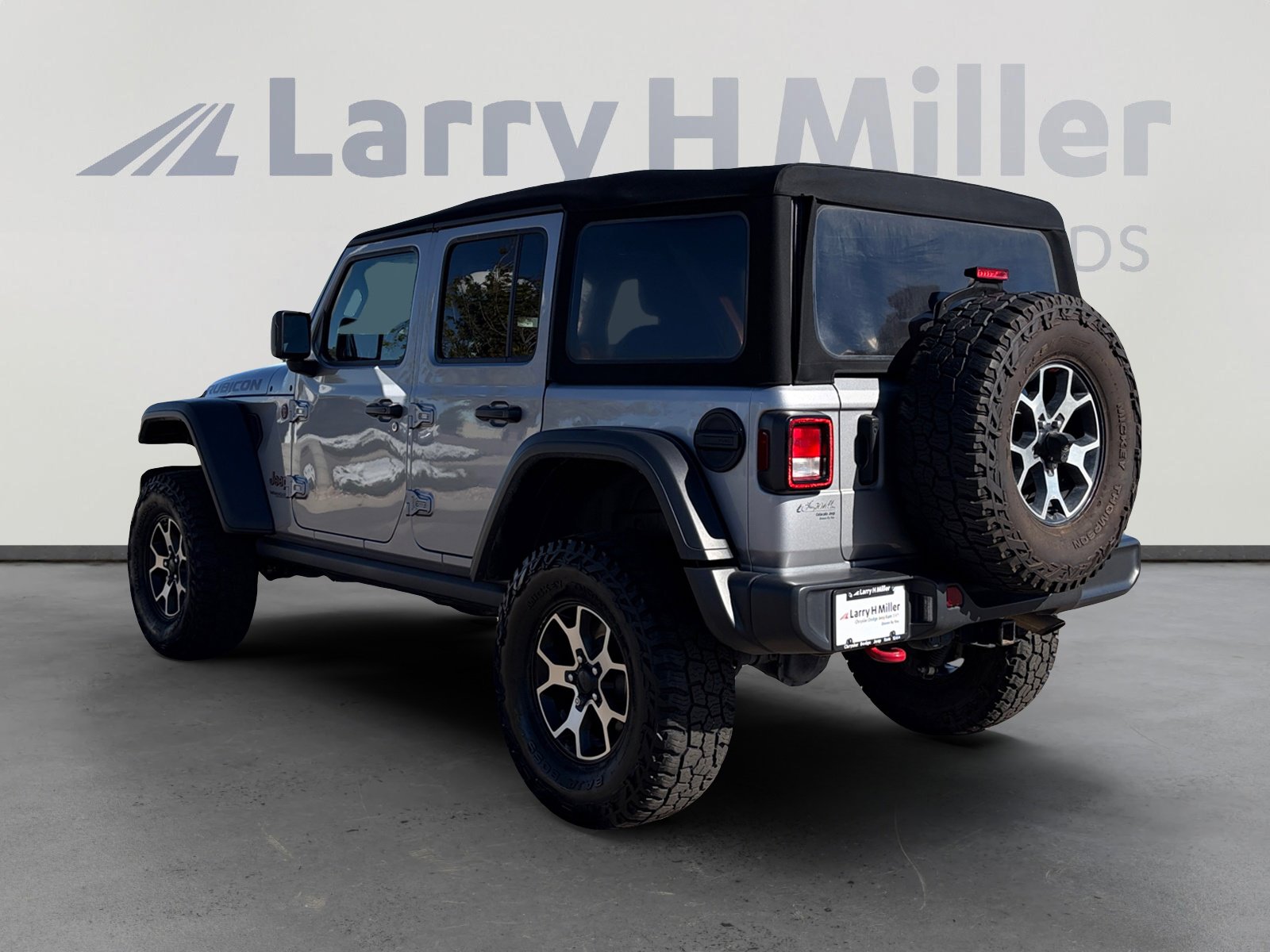 Used 2021 Jeep Wrangler Unlimited Rubicon w/ Cold Weather Group AWD/4WD image 4