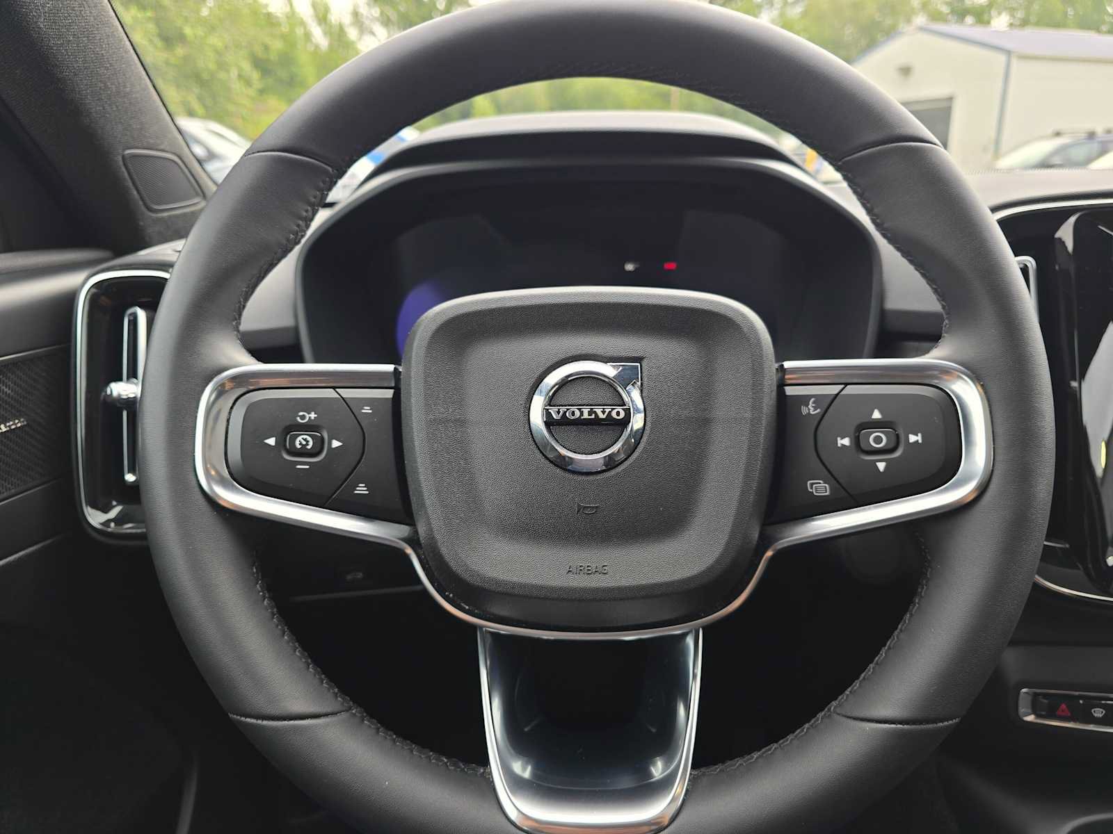 Certified 2023 Volvo C40 P8 Recharge Ultimate AWD/4WD image 23