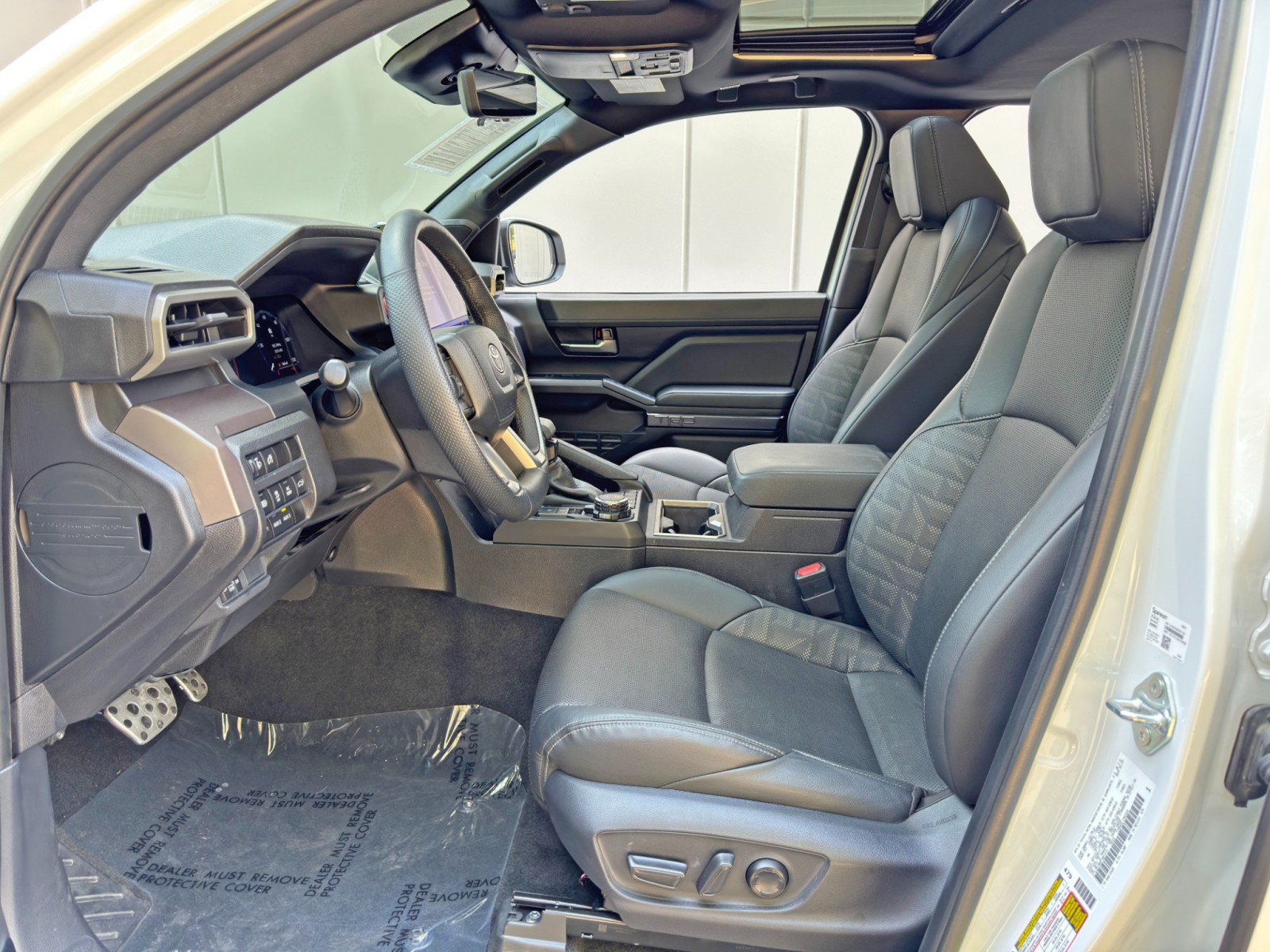 Used 2024 Toyota Tacoma TRD Sport w/ TRD Sport Premium Package AWD/4WD image 17