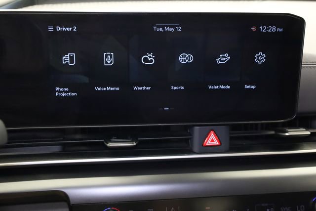 Used 2025 Kia Carnival FWD image 22
