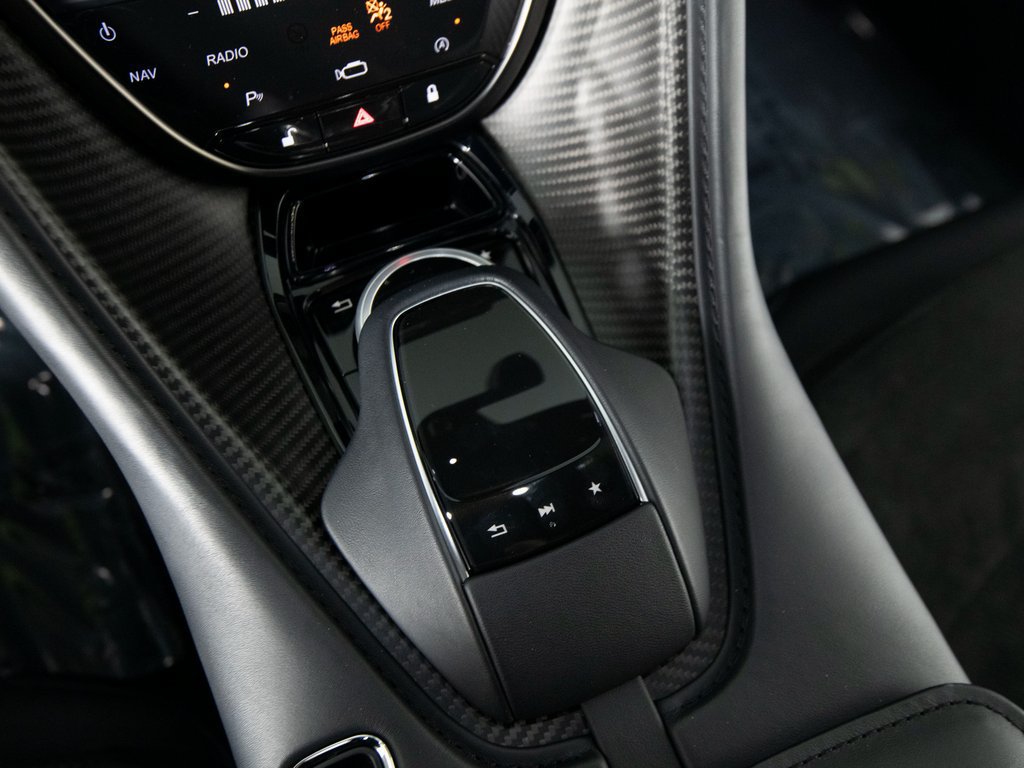 Used 2022 Aston Martin DBS Superleggera RWD image 23