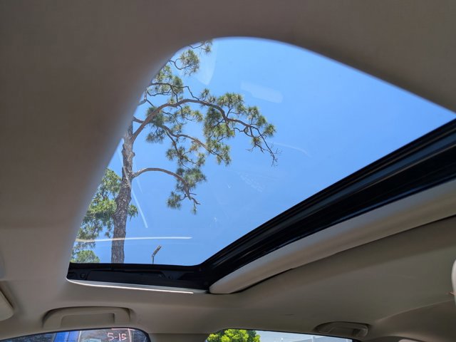 Used 2019 Honda CR-V Touring image 15