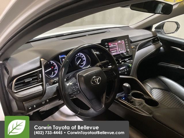 Used 2024 Toyota Camry SE image 11