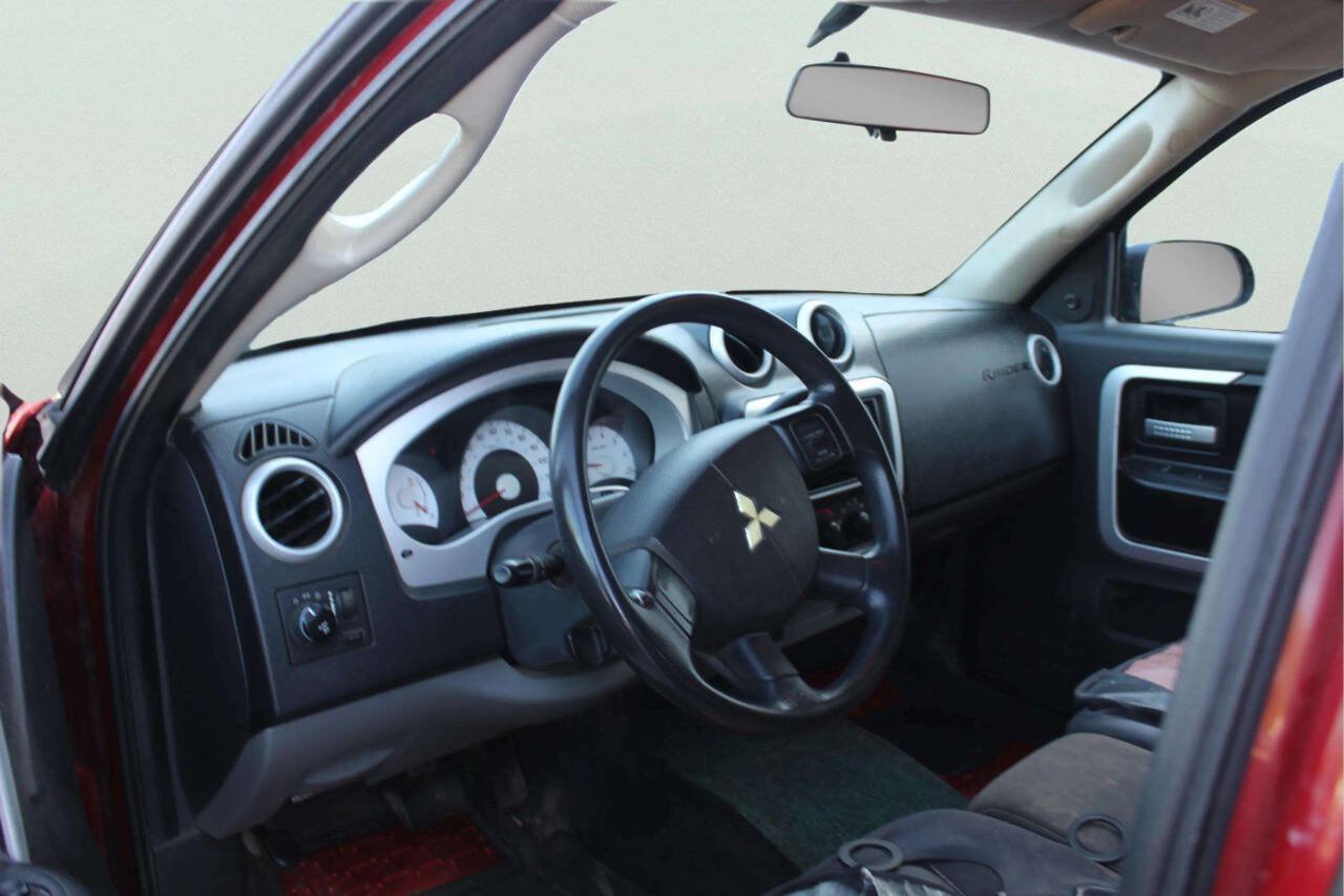 Used 2008 Mitsubishi Raider LS AWD/4WD image 9