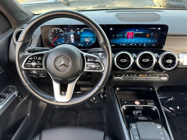 Used 2023 Mercedes-Benz GLB 250 4MATIC image 4