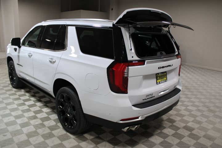 New 2026 GMC Yukon Denali w/ Denali Reserve Package AWD/4WD image 14