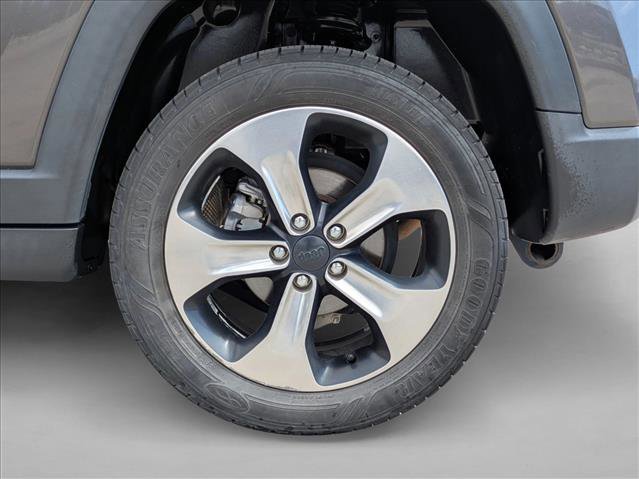 Used 2018 Jeep Compass Latitude w/ Popular Equipment Group image 25