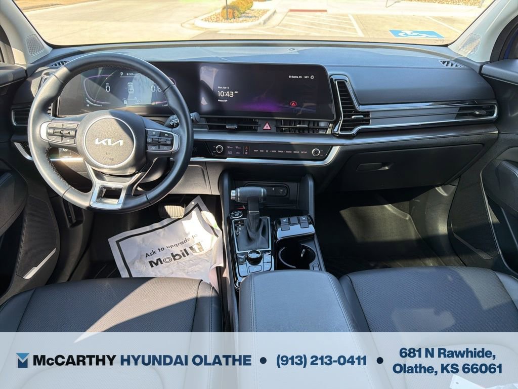 Used 2025 Kia Sportage EX w/ Premium Package FWD image 3