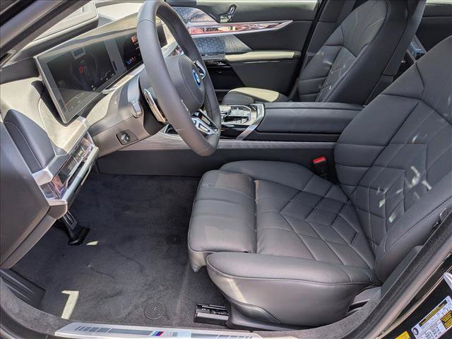 New 2026 BMW i7 xDrive60 AWD/4WD image 4