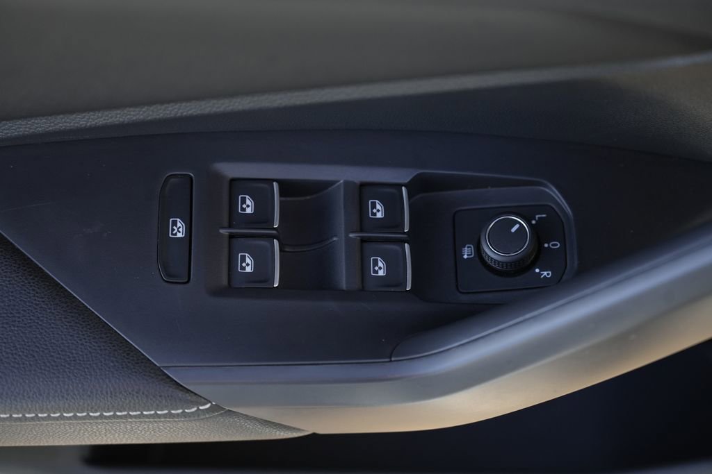 Used 2023 Volkswagen Jetta SE FWD image 24