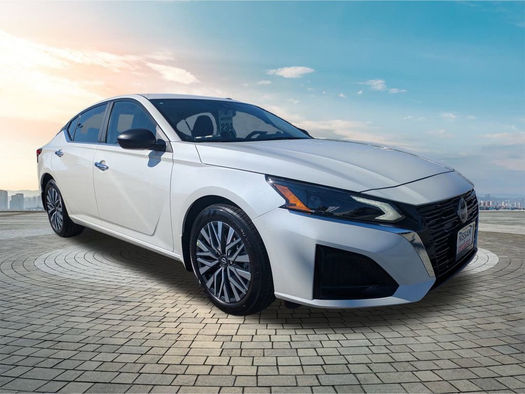 New 2025 Nissan Altima 2.5 SV