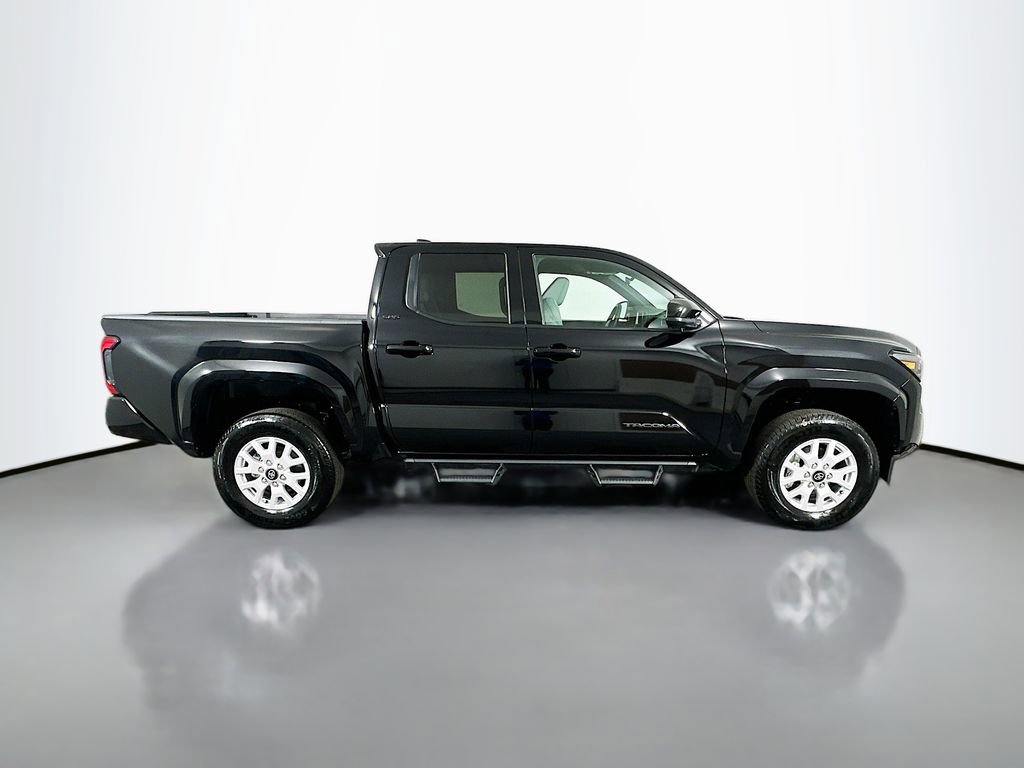 Certified 2025 Toyota Tacoma SR5 image 4