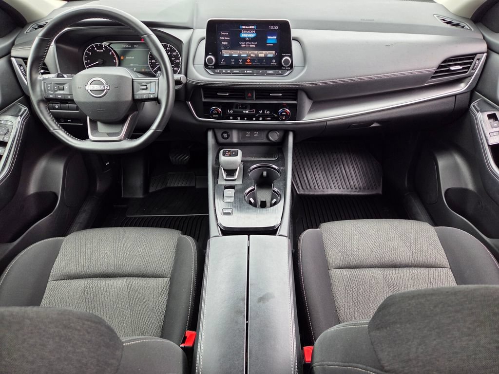Used 2025 Nissan Rogue SV FWD image 13