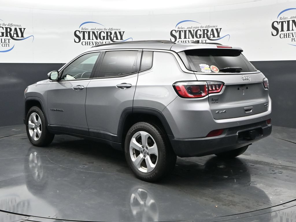 Used 2020 Jeep Compass Latitude w/ Popular Equipment Group AWD/4WD image 5