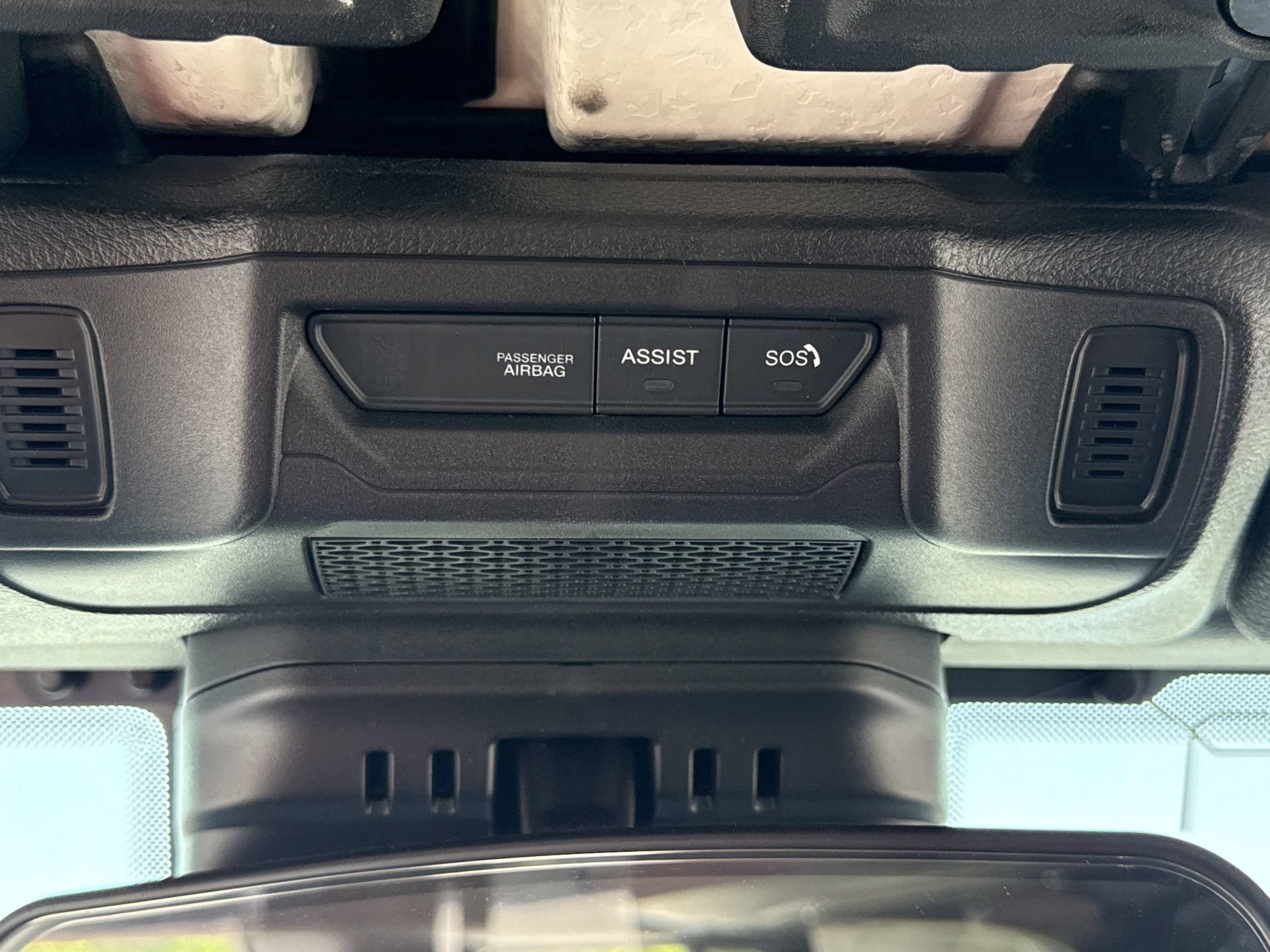 Used 2025 Jeep Wrangler Unlimited Sahara w/ Safety Group AWD/4WD image 9