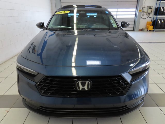 Used 2025 Honda Accord SE image 17