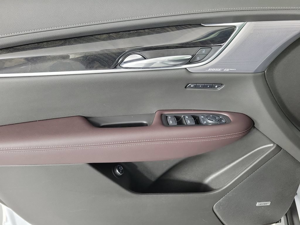 Certified 2024 Cadillac XT6 Premium Luxury w/ LPO, Floor Liner Package AWD/4WD image 22