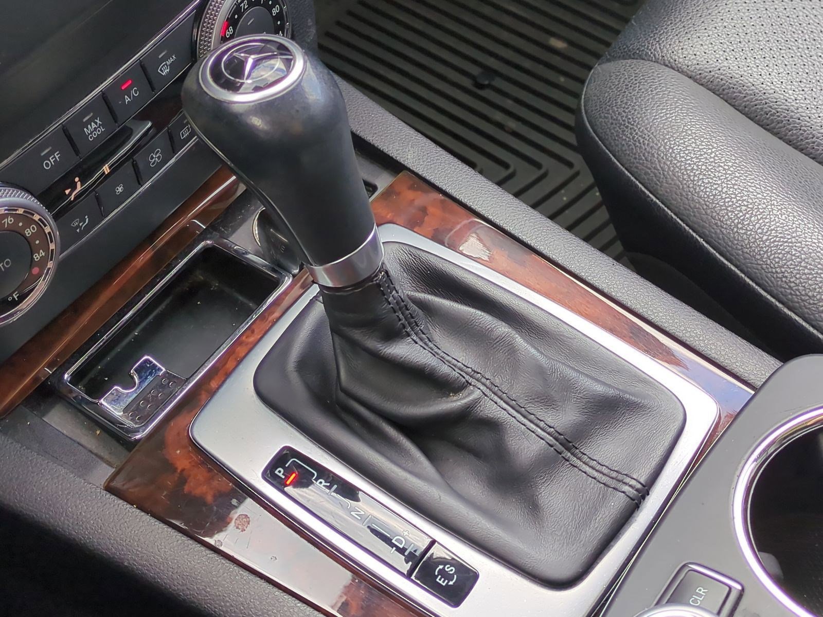 Used 2012 Mercedes-Benz GLK 350 4MATIC image 26