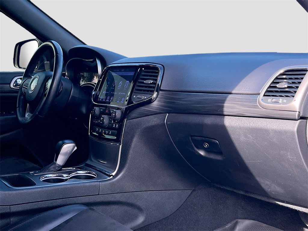 Used 2020 Jeep Grand Cherokee Altitude image 29