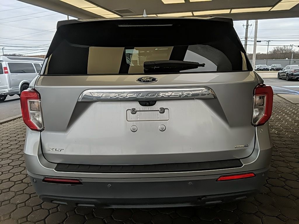 Used 2020 Ford Explorer XLT w/ Comfort Package image 7