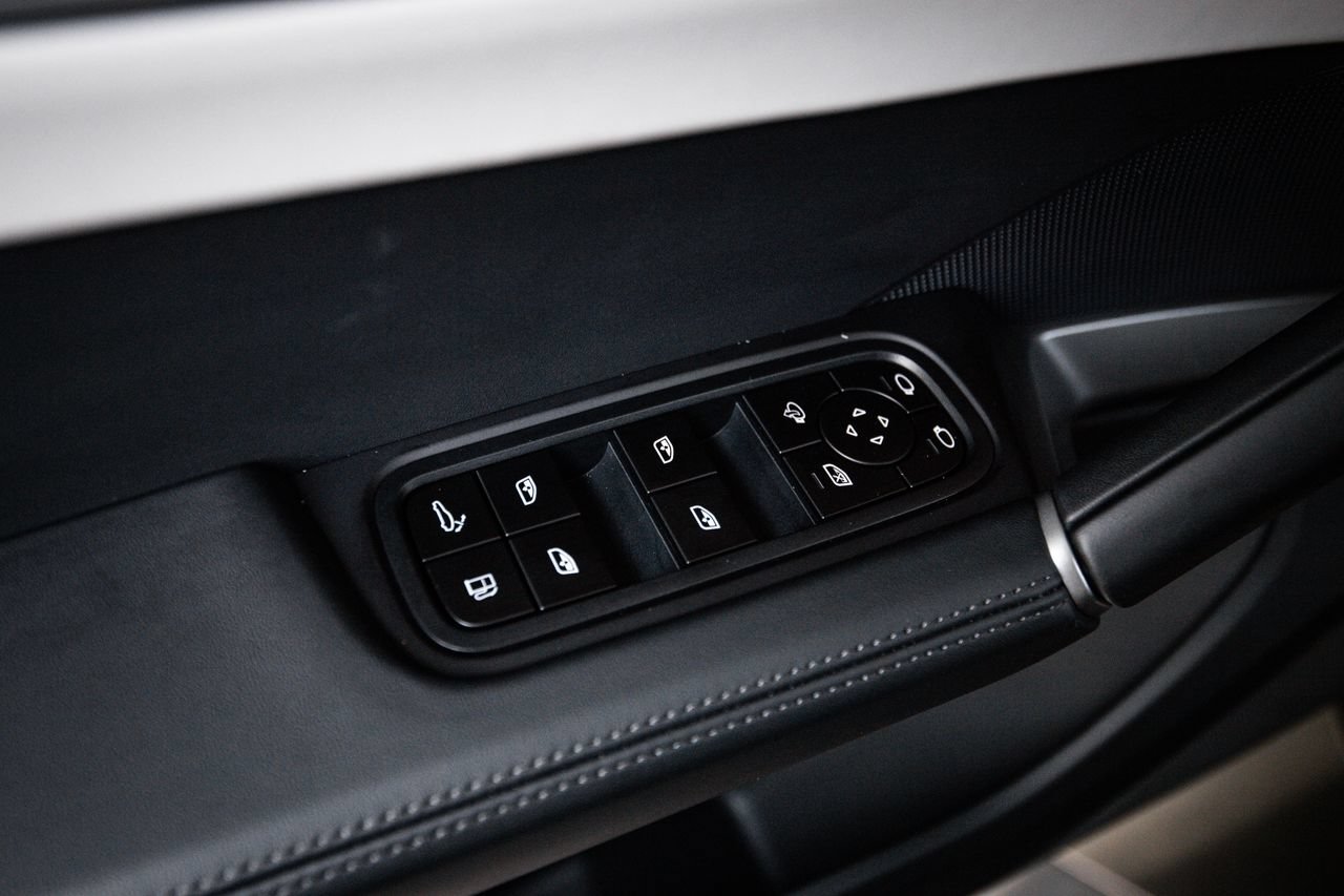 Certified 2026 Porsche Cayenne S AWD/4WD image 23