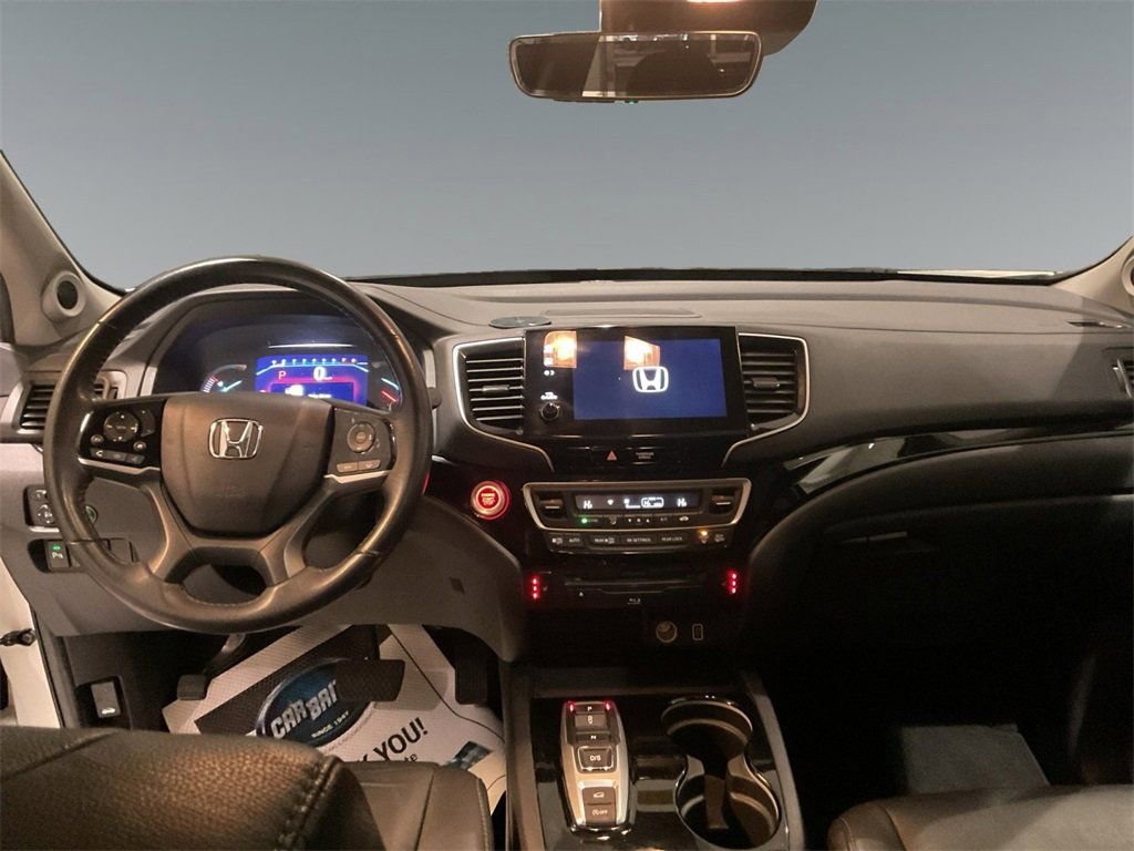 Used 2022 Honda Pilot Touring image 9