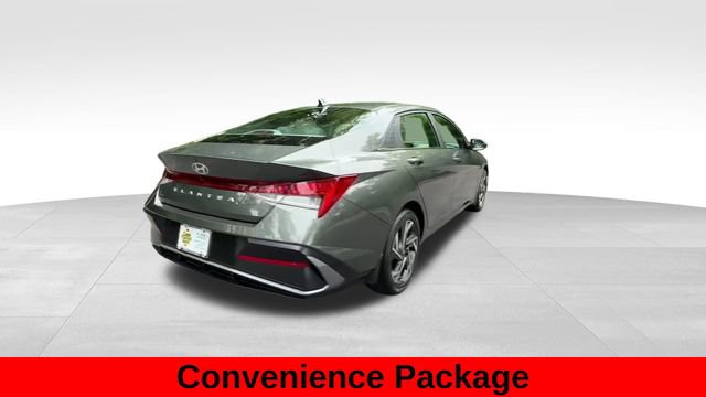 Used 2024 Hyundai Elantra SEL w/ Convenience Package FWD image 12