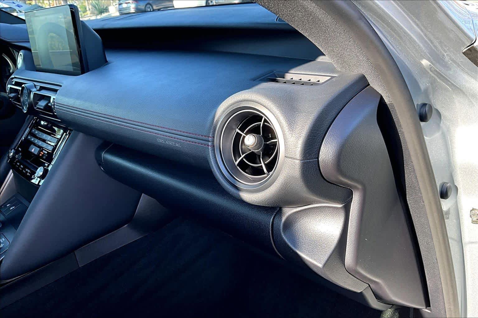 Certified 2025 Lexus IS 300 F Sport image 17