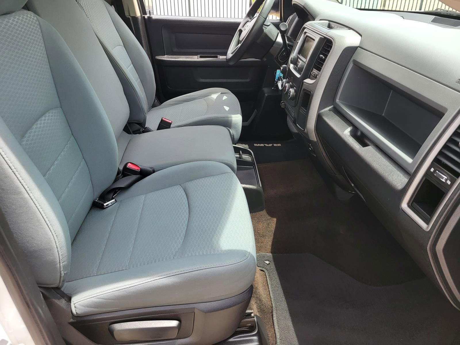 Used 2013 RAM 2500 Tradesman w/ Chrome Appearance Group RWD image 15