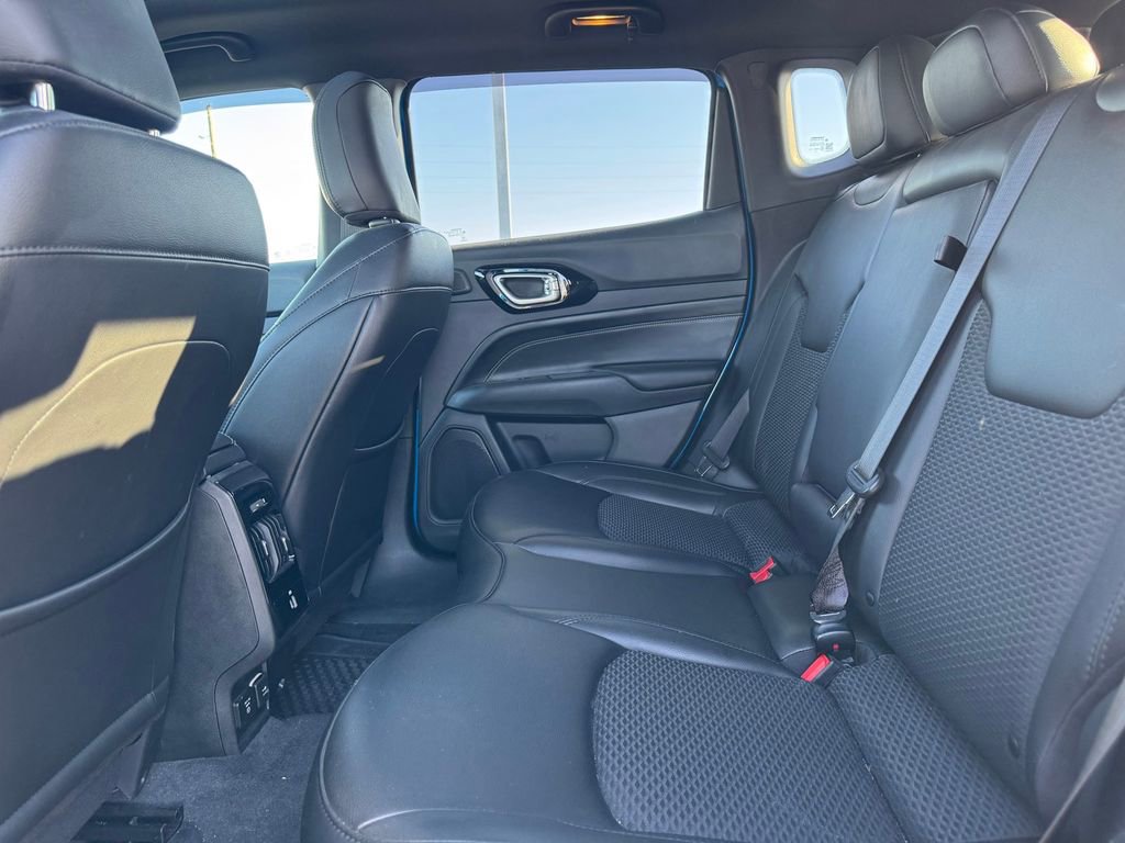 Used 2022 Jeep Compass Altitude w/ Sun and Sound Group image 12