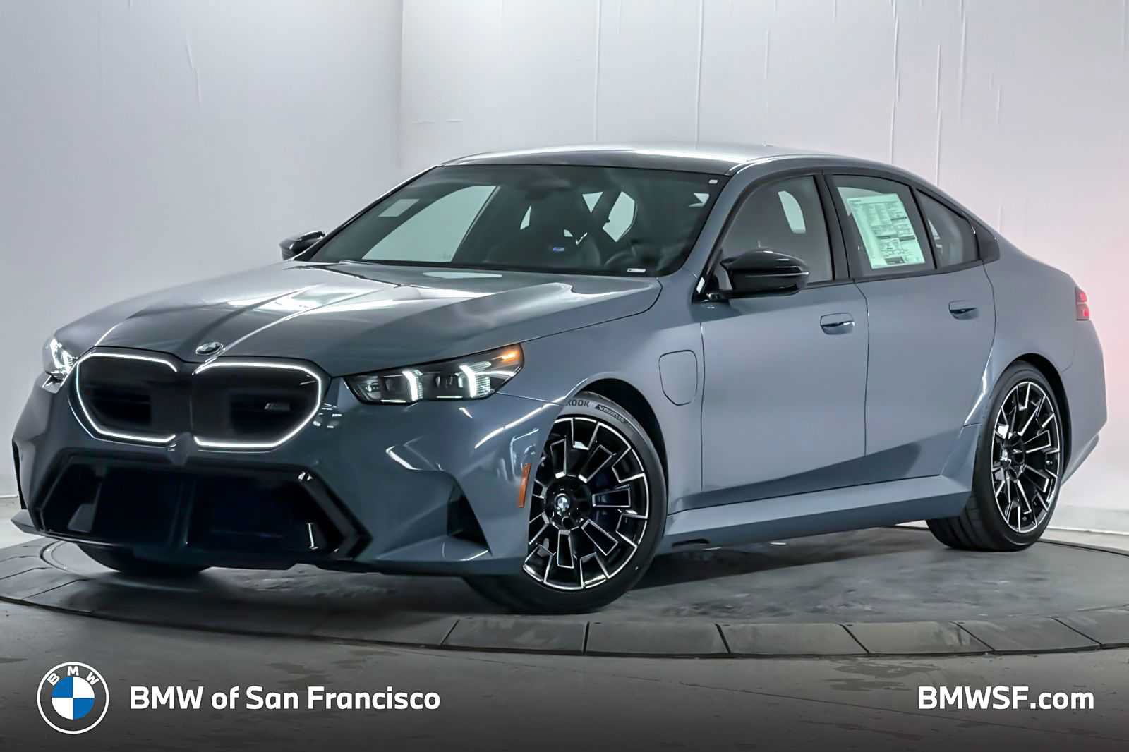 New 2026 BMW M5 w/ Executive Package AWD/4WD image 1