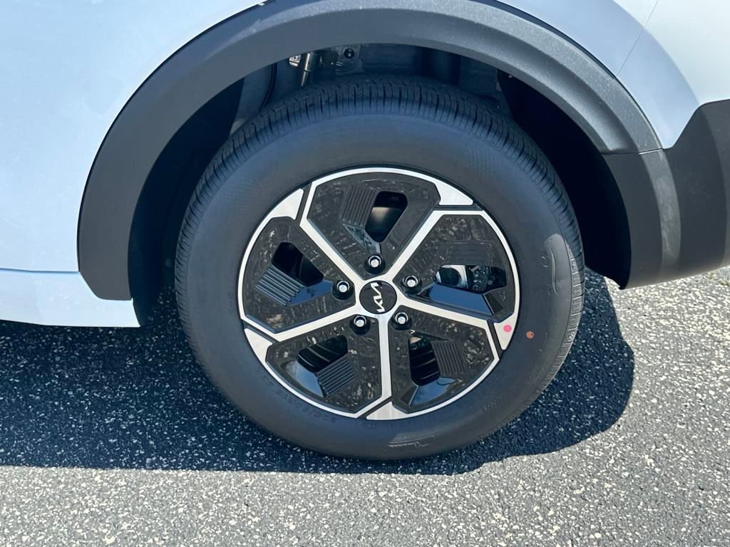 New 2025 Kia Niro EX image 34