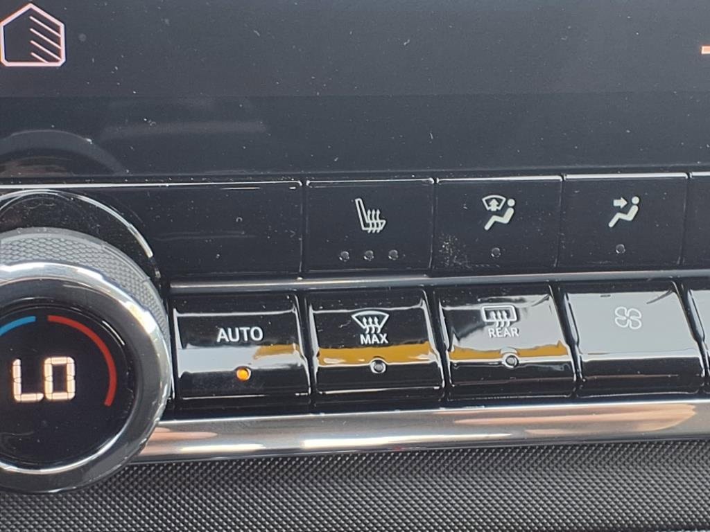 New 2025 Chevrolet Colorado Z71 w/ Midnight Edition image 18