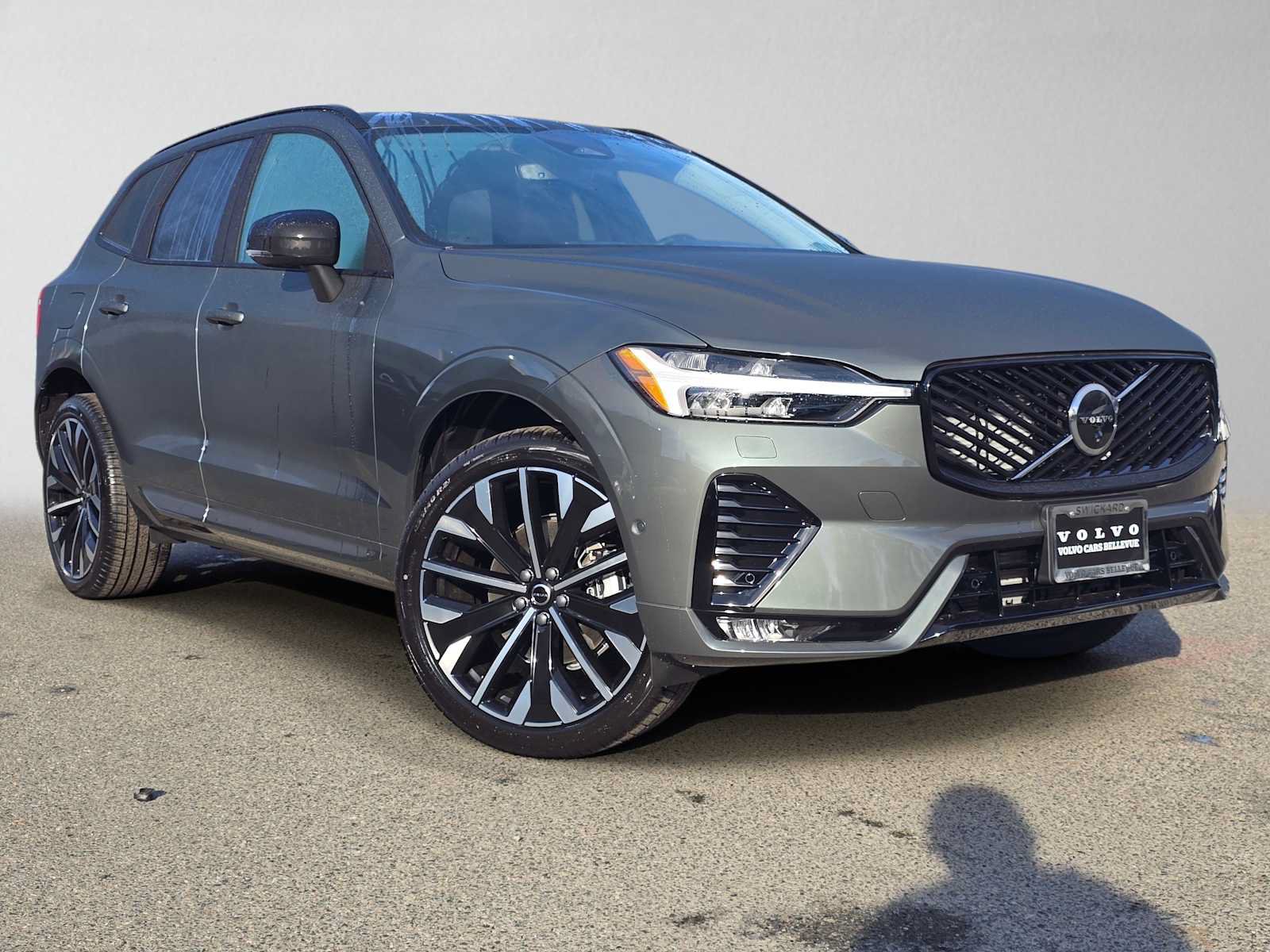 New 2027 Volvo XC60 B5 Ultra