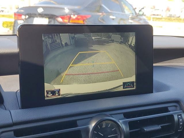 Used 2023 Lexus IS 300 w/ Comfort Package RWD image 26