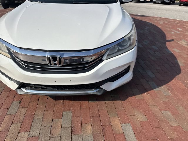 Used 2017 Honda Accord Sport Special Edition image 24