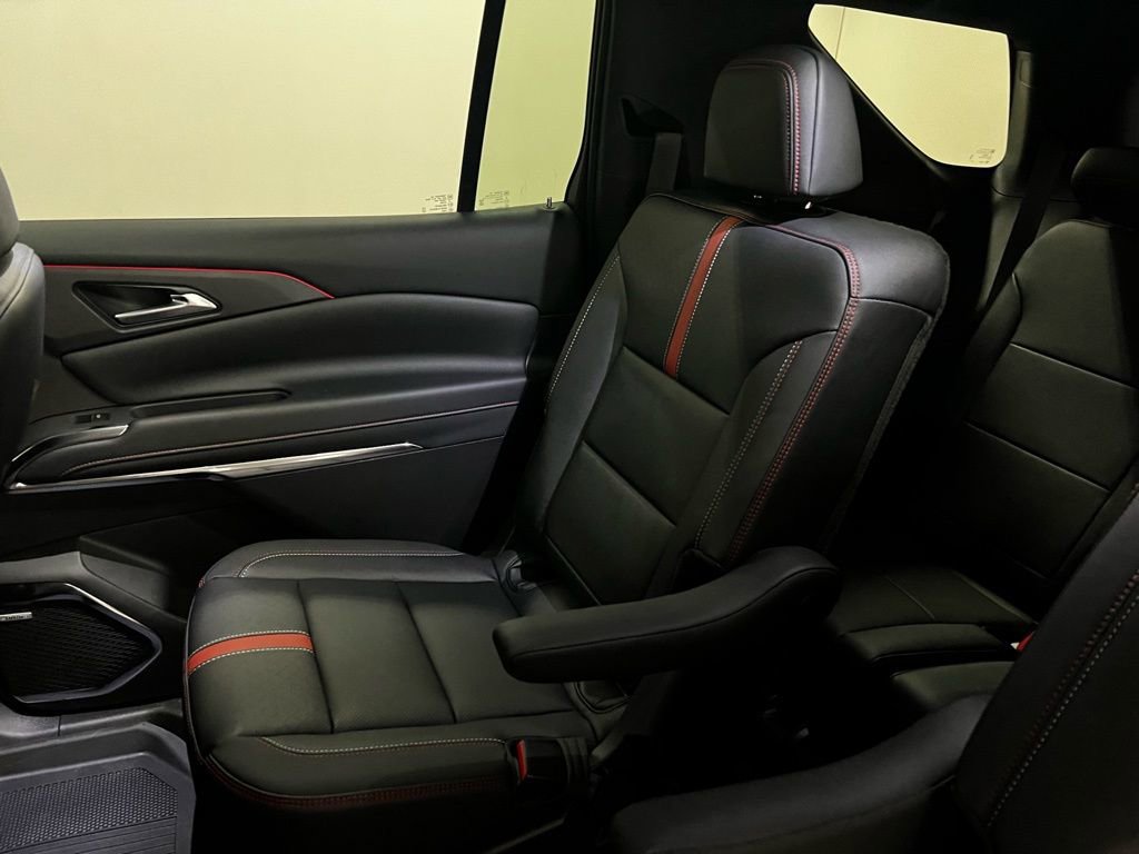 New 2026 Chevrolet Traverse RS w/ LPO, Floor Liner Package image 28
