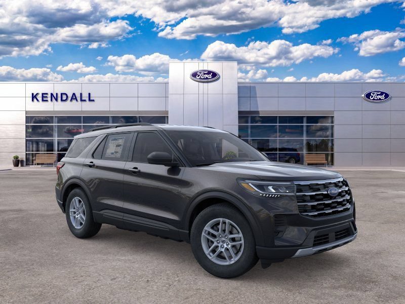 Used 2026 Ford Explorer Active AWD/4WD image 7