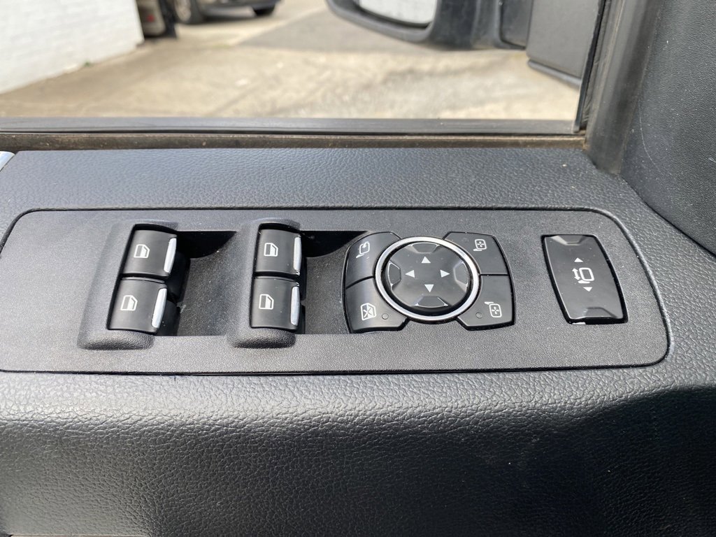 Used 2019 Ford F250 Lariat image 27