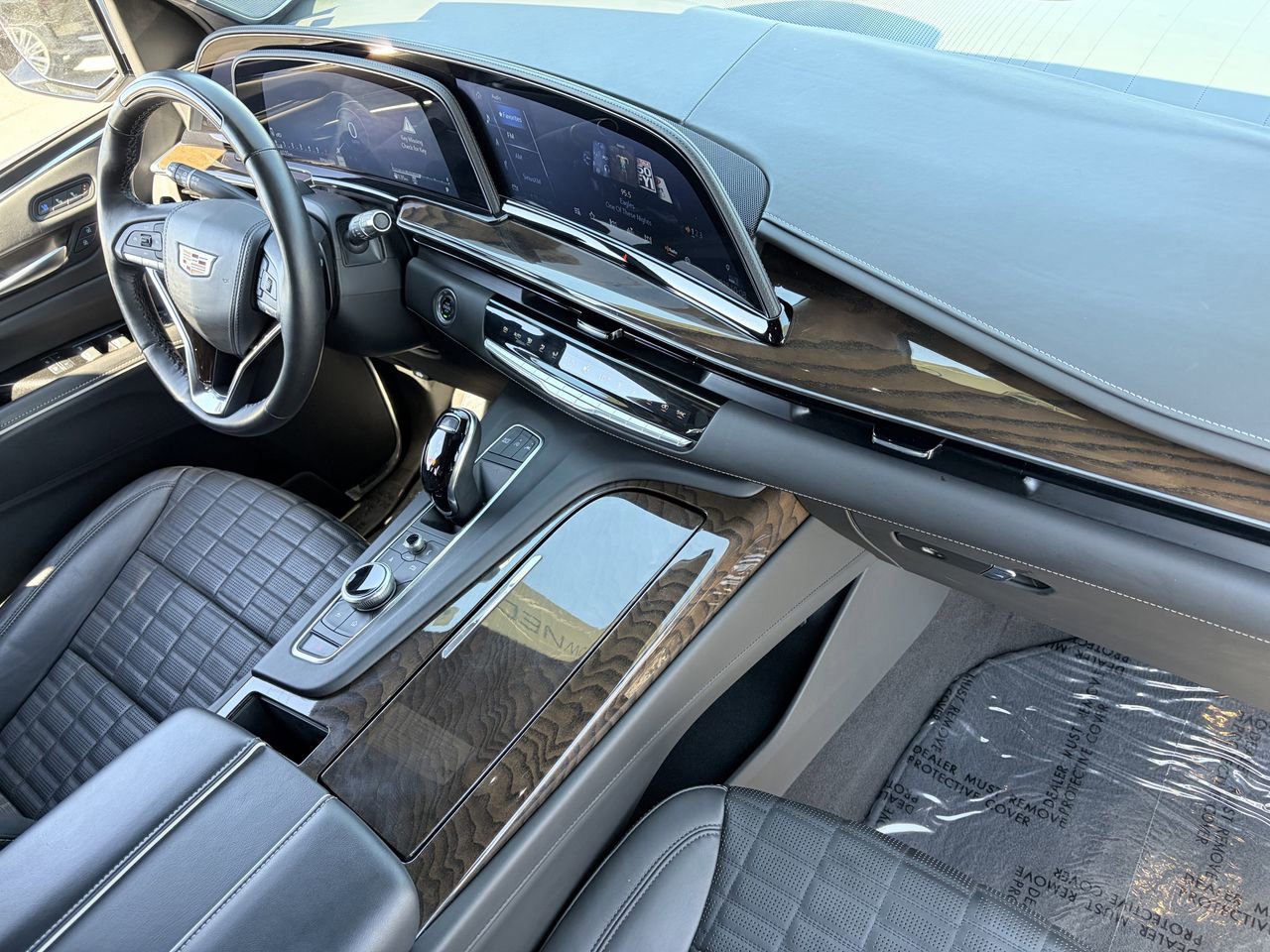 Certified 2024 Cadillac Escalade ESV Premium Luxury Platinum image 13