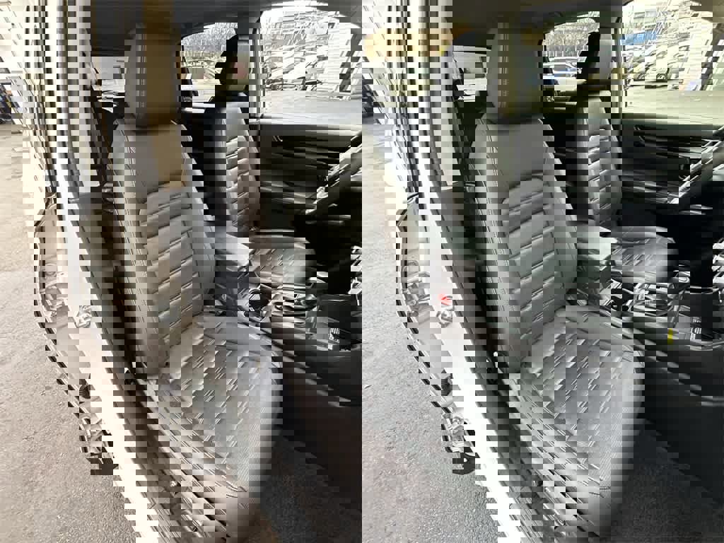 Used 2024 Honda CR-V EX-L image 15