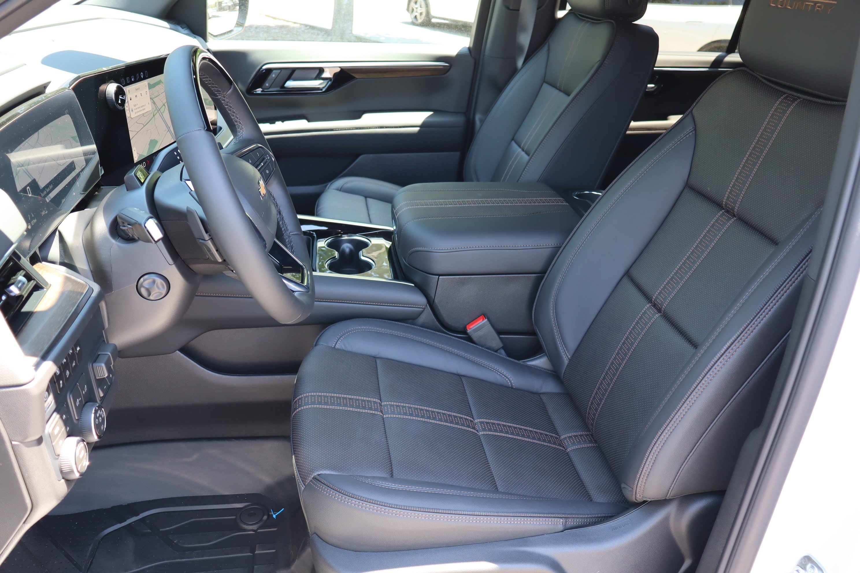 New 2026 Chevrolet Tahoe High Country AWD/4WD image 14