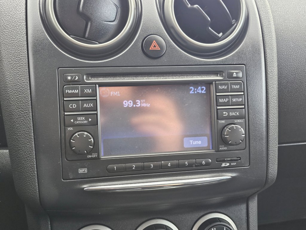 Used 2012 Nissan Rogue SL image 6