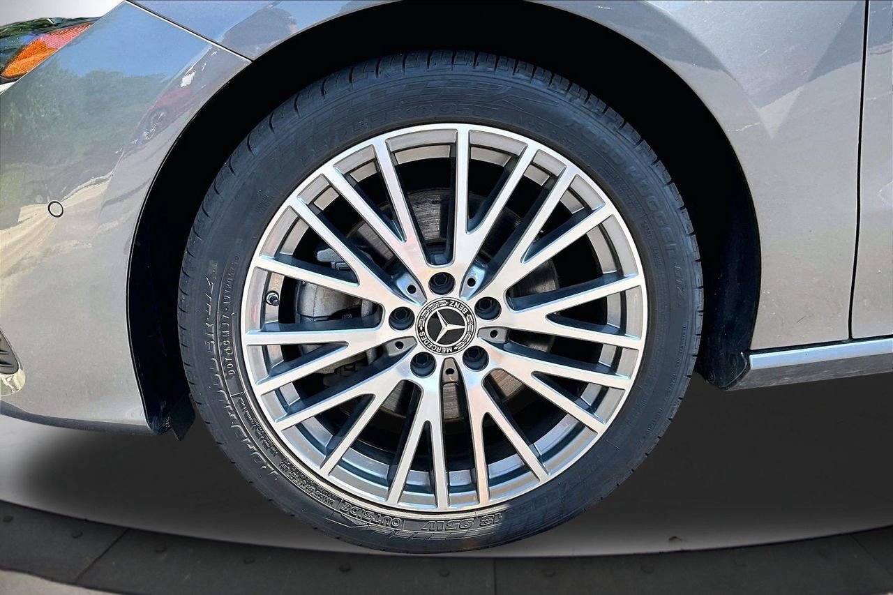 Used 2025 Mercedes-Benz CLA 250 image 32